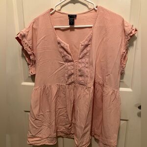 Torrid Size 2 Women's Pink Lace Detail Top